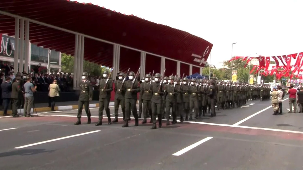 Vatan Caddesi\'nde 30 Ağustos Zafer Bayramı coşkuyla kutlandı