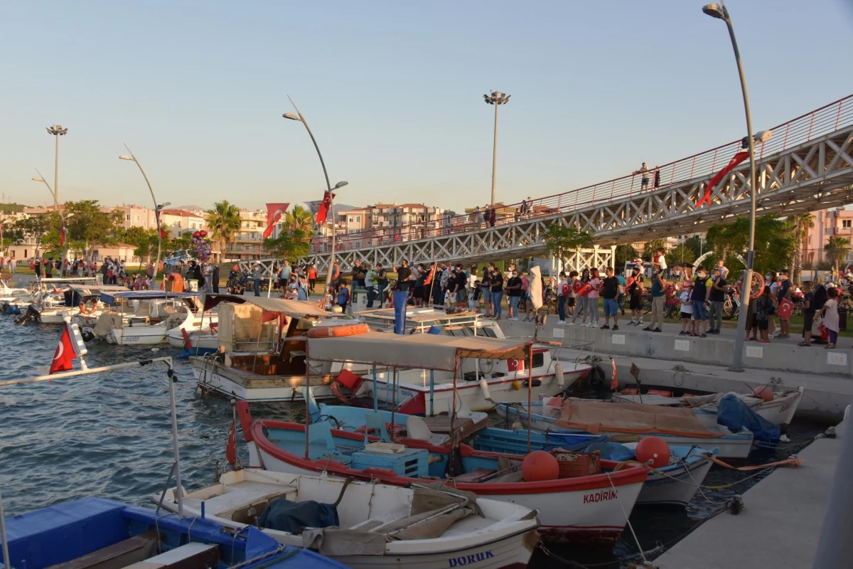 Aliağa\'da Coşkulu Zafer Bayramı kutlaması