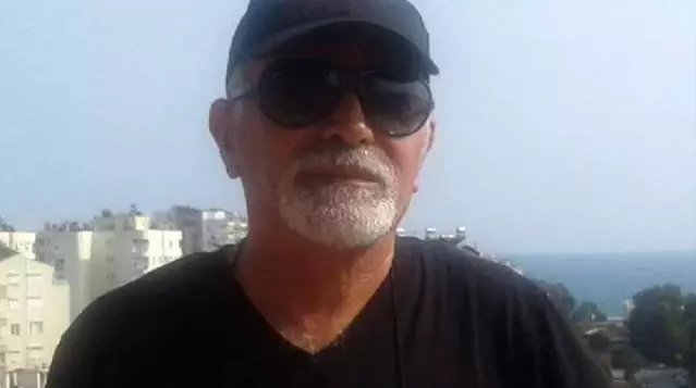 Aşı olan kişilere 'kobay' ve 'mal' diye hitap eden antrenör, koronavirüsten hayatını kaybetti Aşı olan kişilere 'kobay' ve 'mal' diye hitap eden antrenör, koronavirüsten hayatını kaybetti