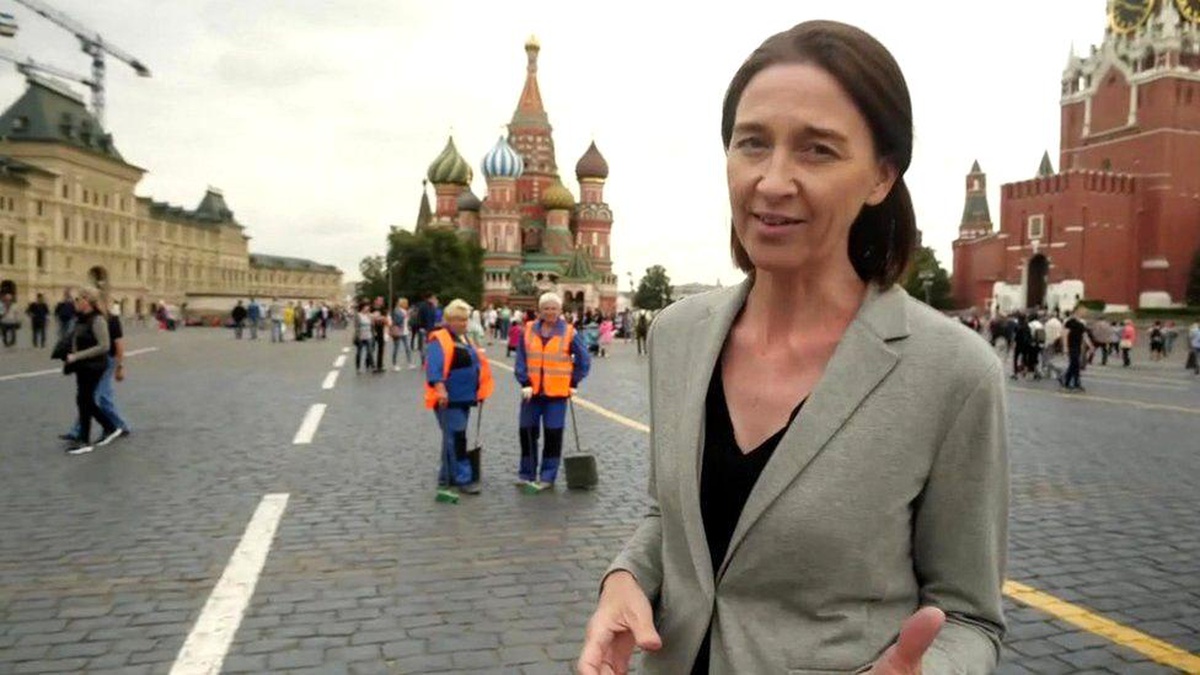 BBC Moskova Muhabiri Sarah Rainsford, vizesi yenilenmeyince Rusya\'dan ayrılmak zorunda kaldı