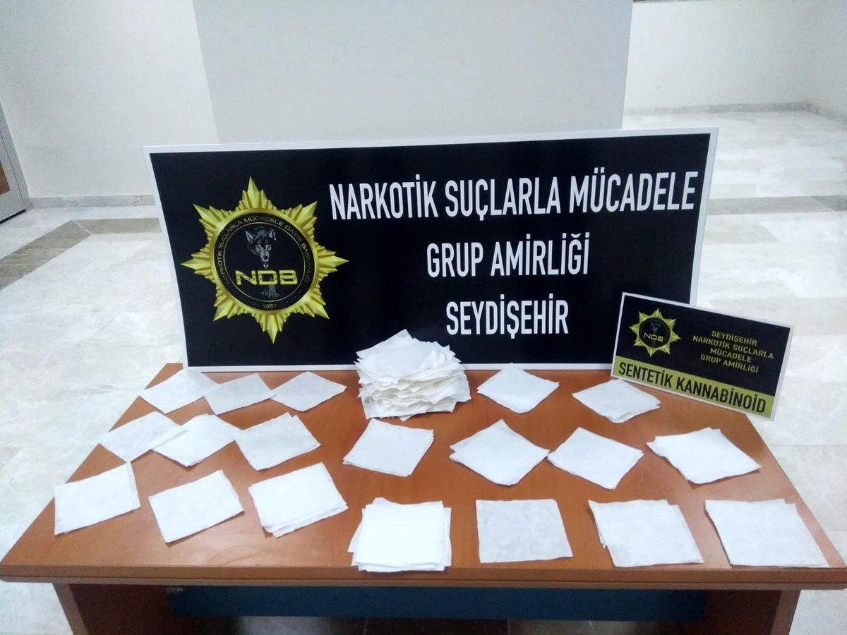 Konya\'da 400 bin lira değerinde peçeteye emdirilmiş uyuşturucu ele geçirildi