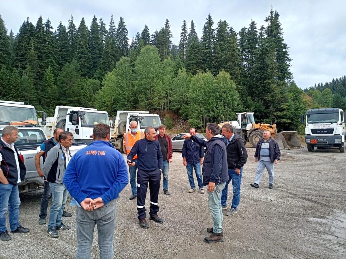 Kütahya İl Özel İdaresi ekipleri 15 gündür Kastamonu\'da