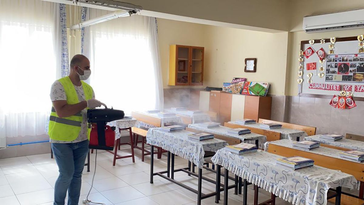Samandağ\'da okullar yeni eğitim öğretim yılına hazırlanıyor