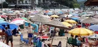 Sezonun bitimine sayılı günler kala plajlar doldu taştı