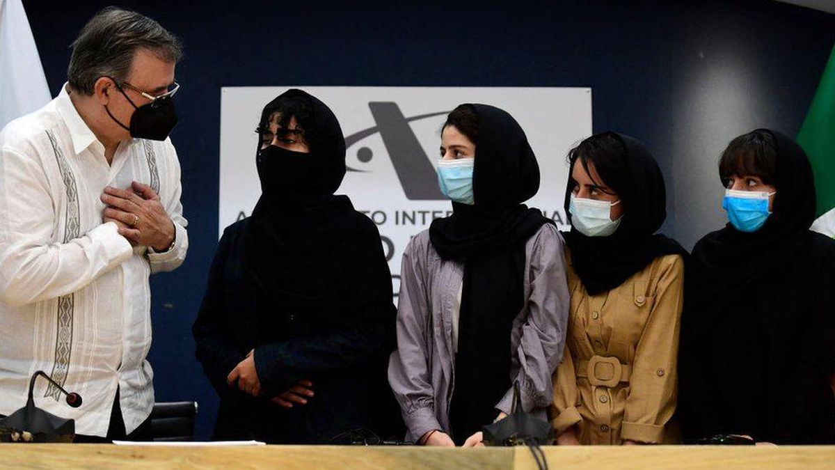 Afgan Hayalperestler: Meksika\'ya kaçan kadın robot takımı