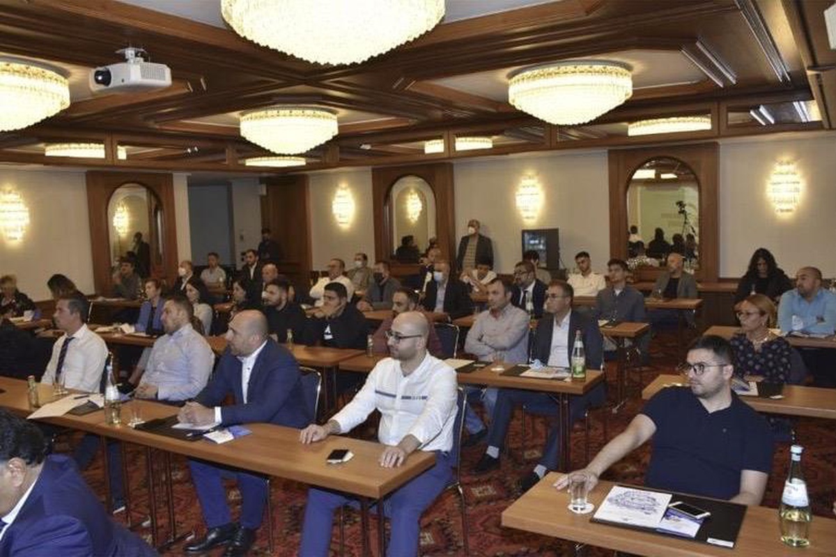 Azerbaycan diasporası Almanya\'da bir araya geldi
