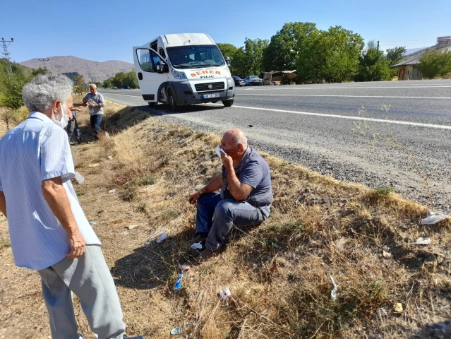 Elazığ'da iki hafif ticari araç çarpıştı: 6 yaralı