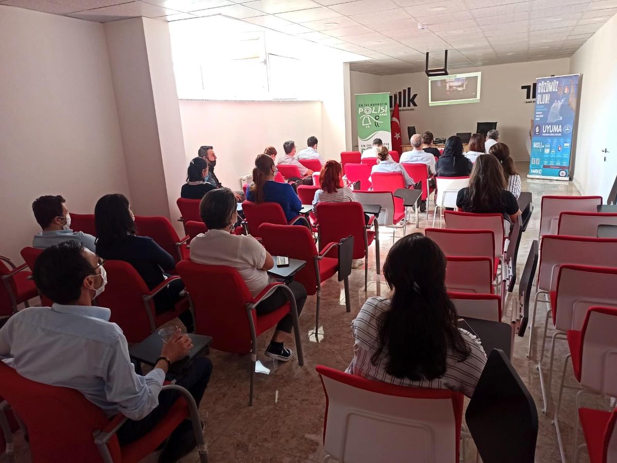 Kars\'ta polis 3 bin 549 kişi bilgilendirdi