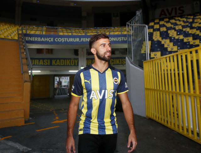 Son Dakika: Fenerbahçe, Diego Rossi'yi resmen kadrosuna kattı