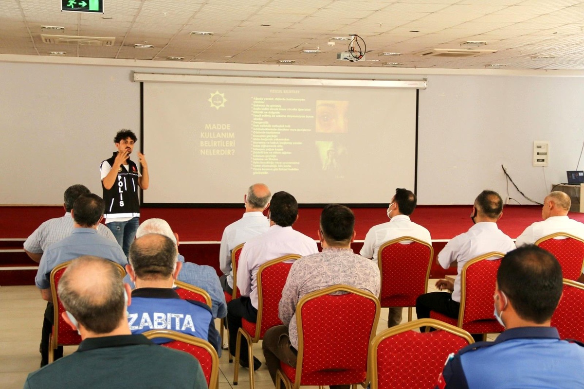 Yerköyspor\'dan sporcu ailelerine madde bağımlılığı semineri