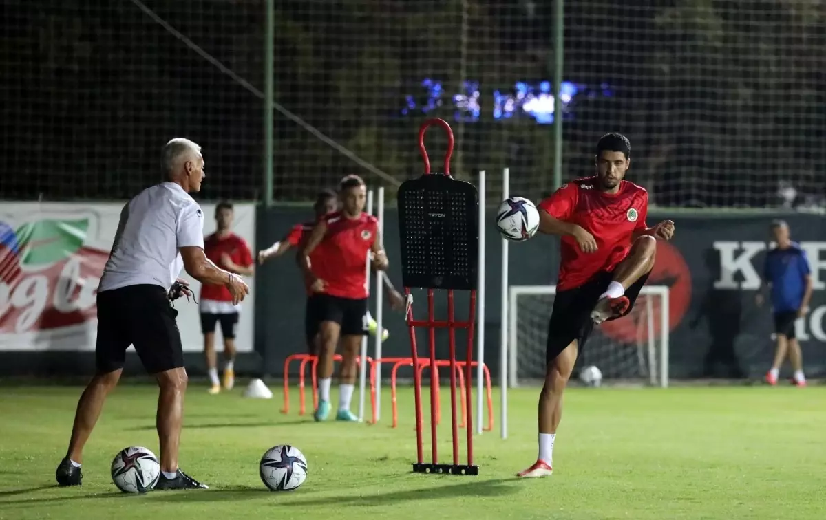 Alanyaspor, Giresunspor maçı hazırlıklarına başladı.