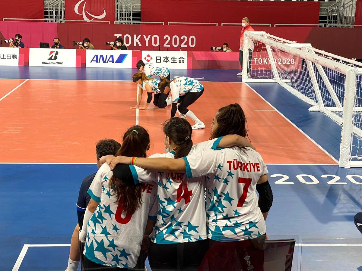 Bakan Kasapoğlu\'ndan Golbol Milli Takımı\'na destek çağrısı