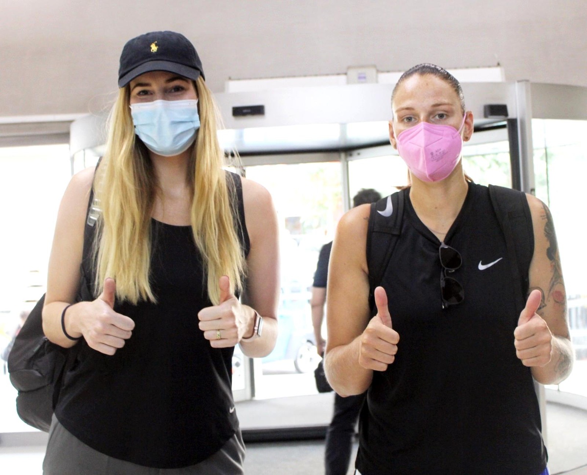 Bellona Kayseri Basketbol\'un yabancı oyuncuları geldi