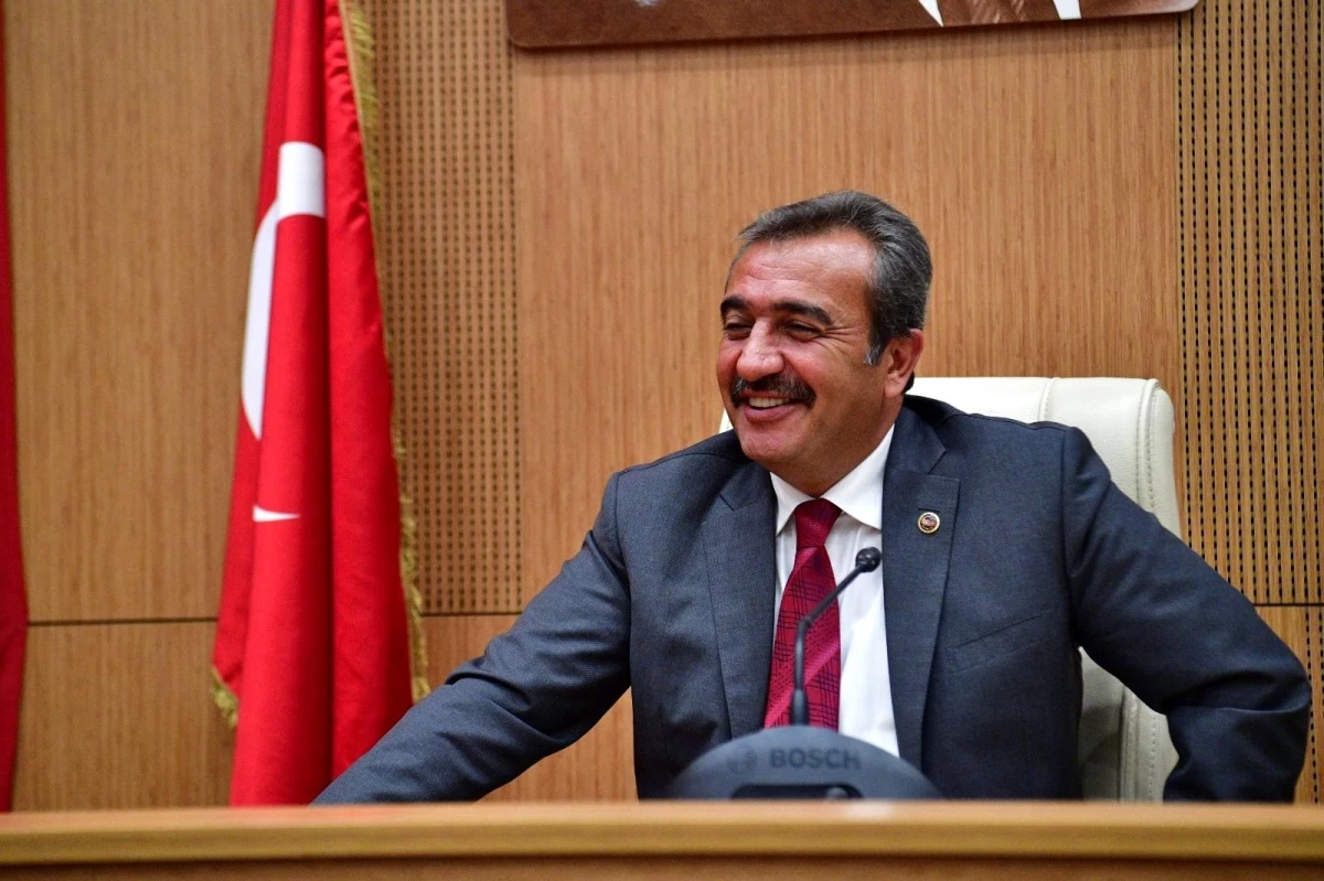 CHP\'li Belediye Başkanı Çetin: "CHP Kadıköy İlçe Başkanı ihraç edilsin"