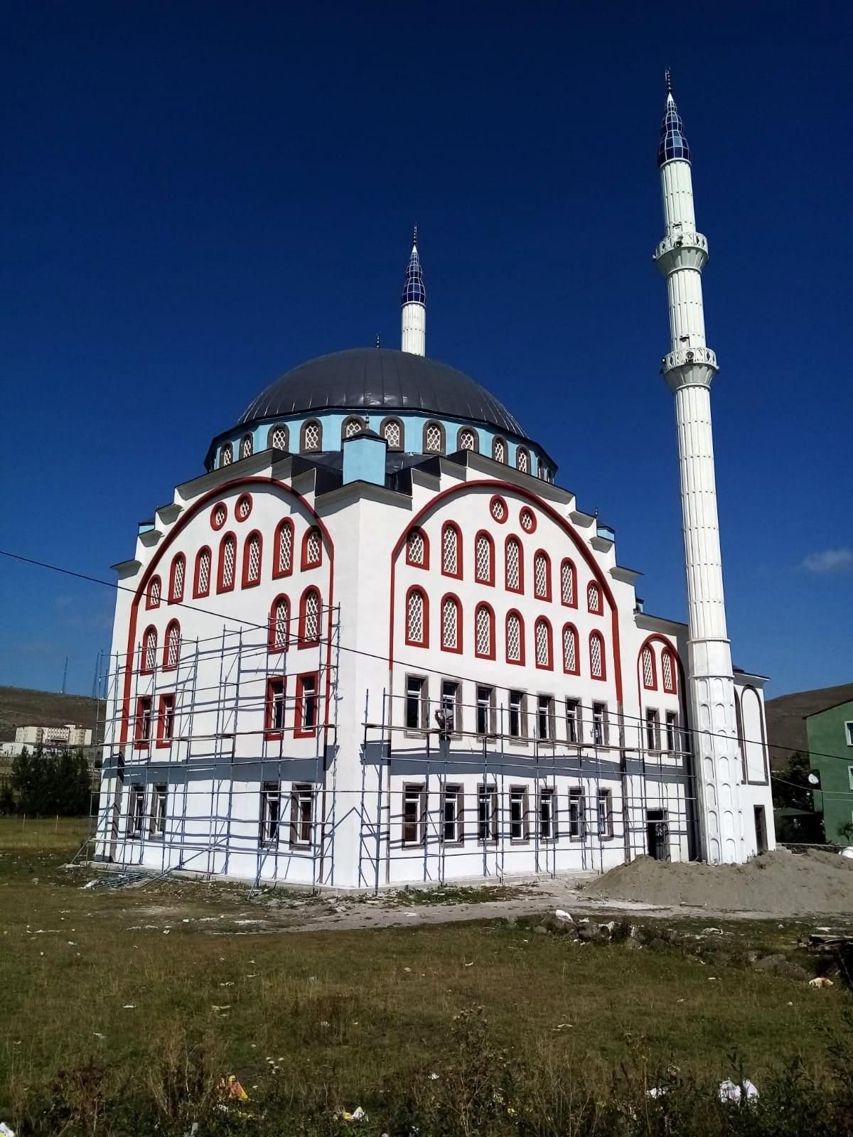 Çıldır Yeni Cami inşaatında sona yaklaşıldı