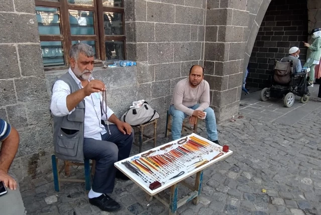 Diyarbakır Ulu Camii'nin gözde tespihçileri