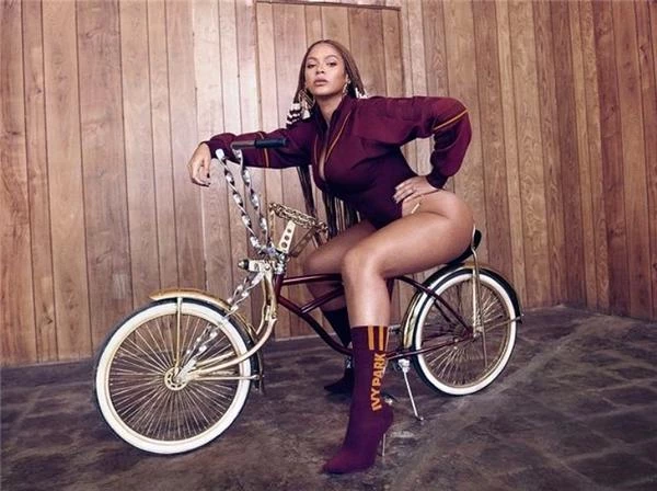Ünlü şarkıcı Beyonce'dan halka açık alanda cinsel ilişki itirafı