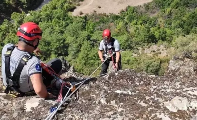 Son dakika haberleri! İzmir'de filmleri aratmayan keçi kurtarma operasyonu