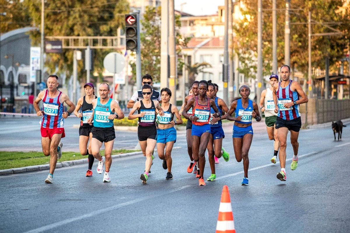 İzmir Yarı Maratonu\'nda rekor heyecanı