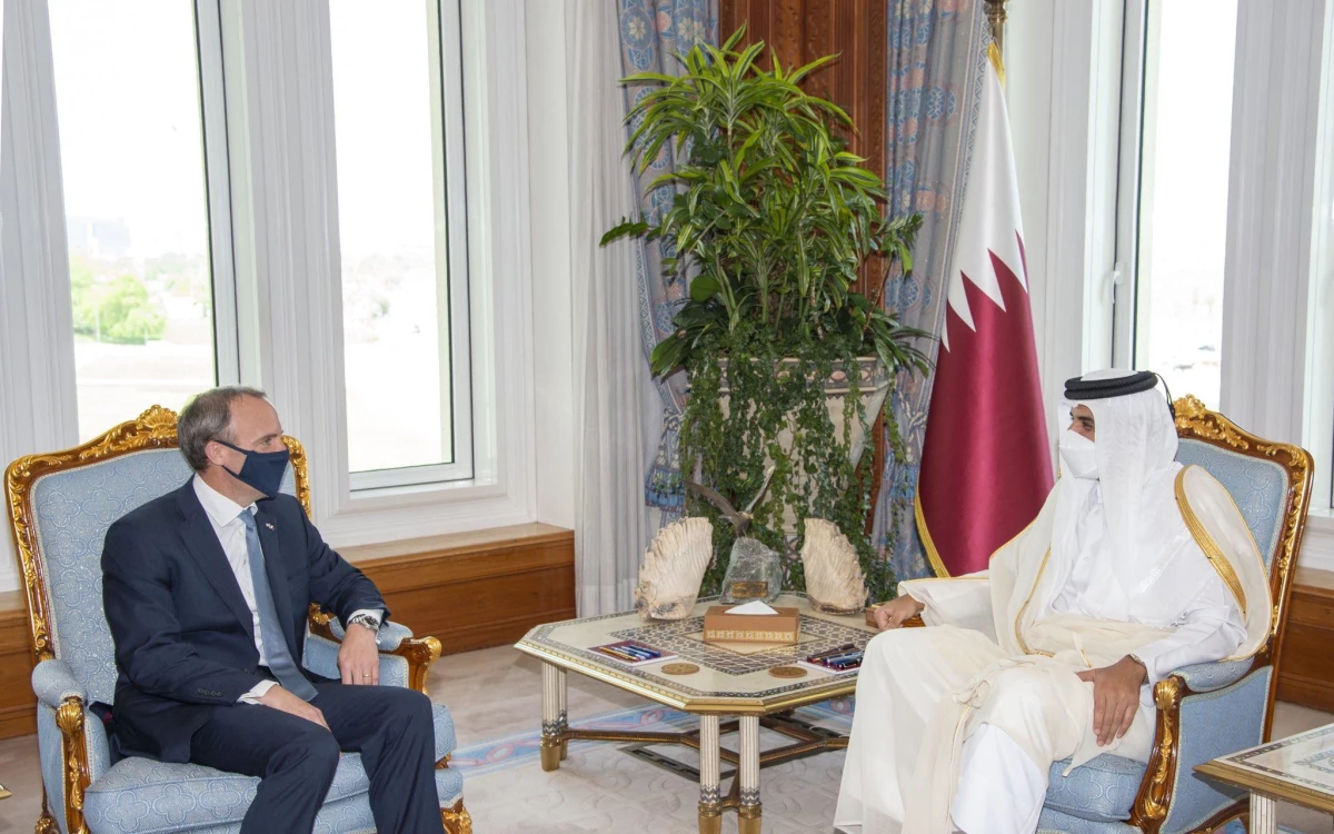 Katar Emiri Al Sani İngiltere Dışişleri Bakanı Raab ile Afganistan\'daki gelişmeleri görüştü