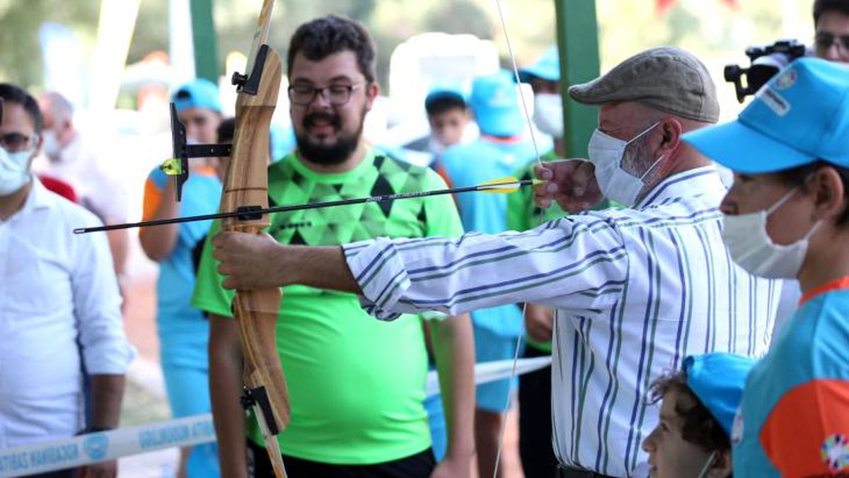 KOCASİNAN\'NIN YAZ KURSLARI FİNALİ, BAŞKAN ÇOLAKBAYRAKDAR İLE YAPILDI