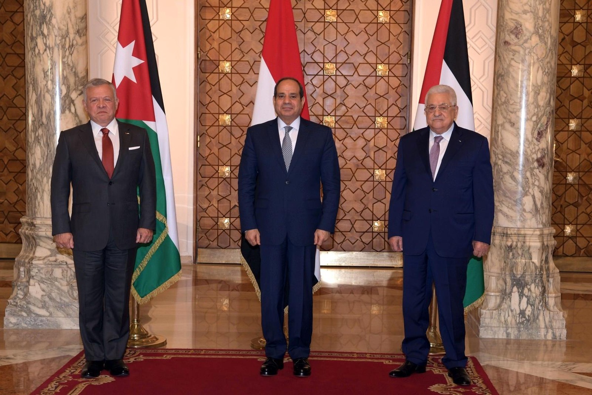 Mısır, Ürdün ve Filistin liderleri arasında üçlü zirve başladı