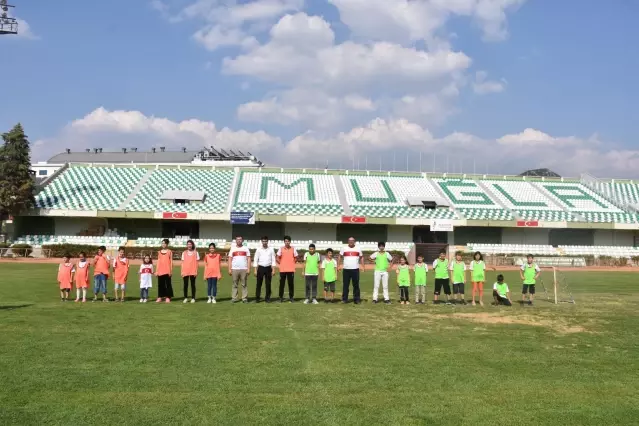 Orman yangınlarından etkilenen çocuklar için moral etkinliği düzenlendi