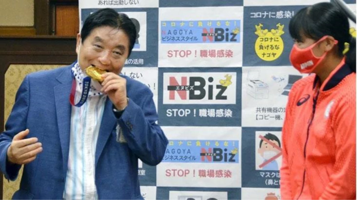 Olimpiyat madalyasını ısıran Nagoya Belediye Başkanı koronavirüse yakalandı