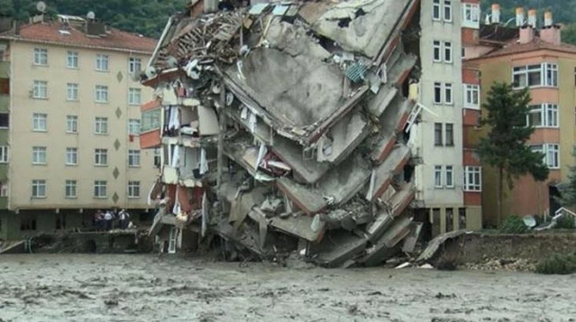 Karadeniz için sel uyarısı! Prof. Dr. Orhan Şen: Özellikle Rize ve Artvin'de afet yaşanabilir