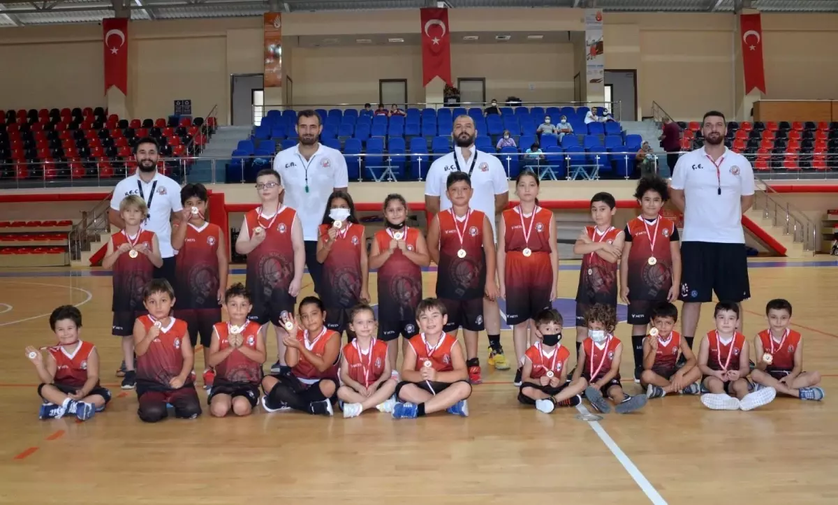 Bafra\'da geleceğin basketbolcuları yetişiyor