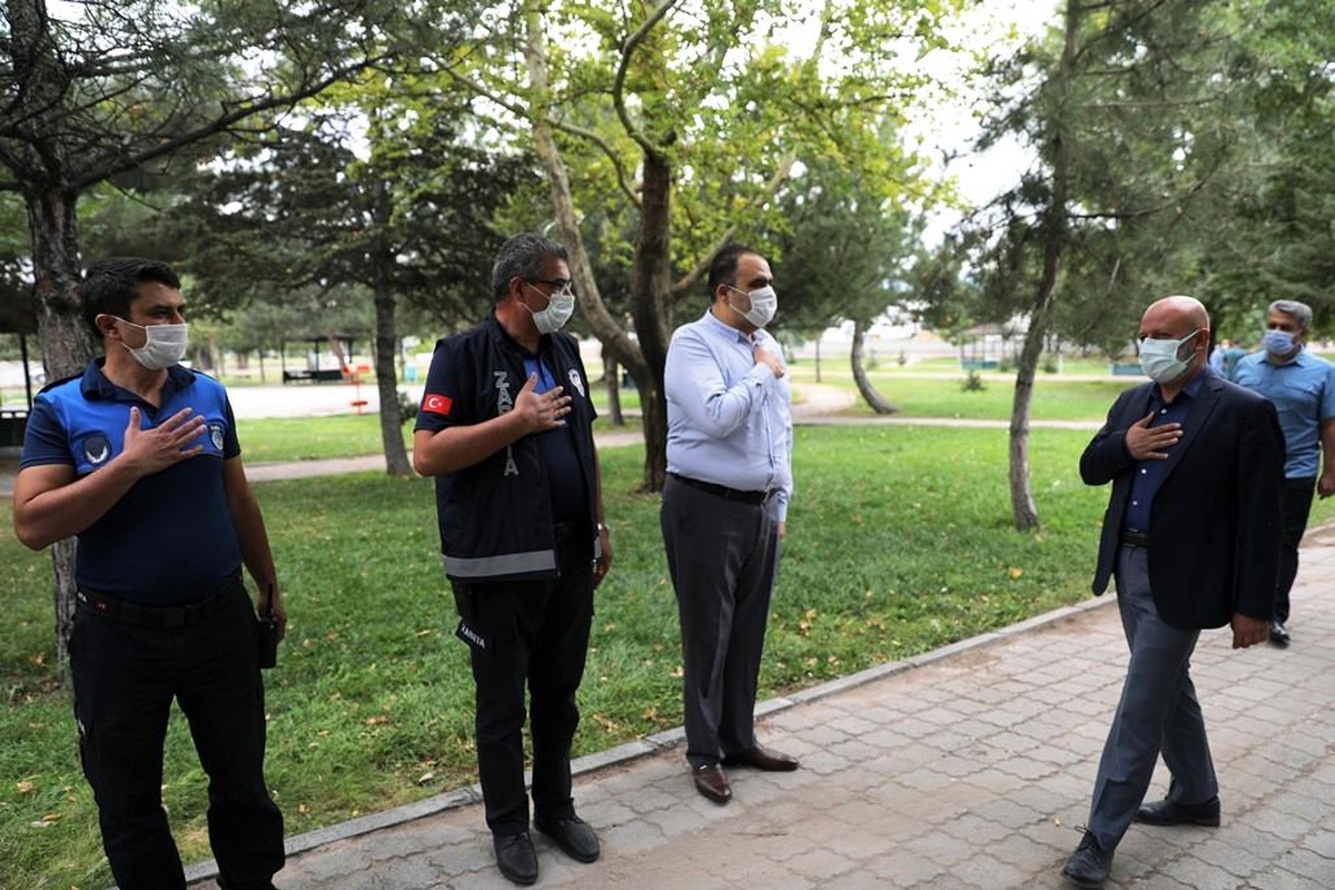 Başkan Çolakbayrakdar: "Zabıta ekibimiz şehrin huzurunu sağlamaktadır"