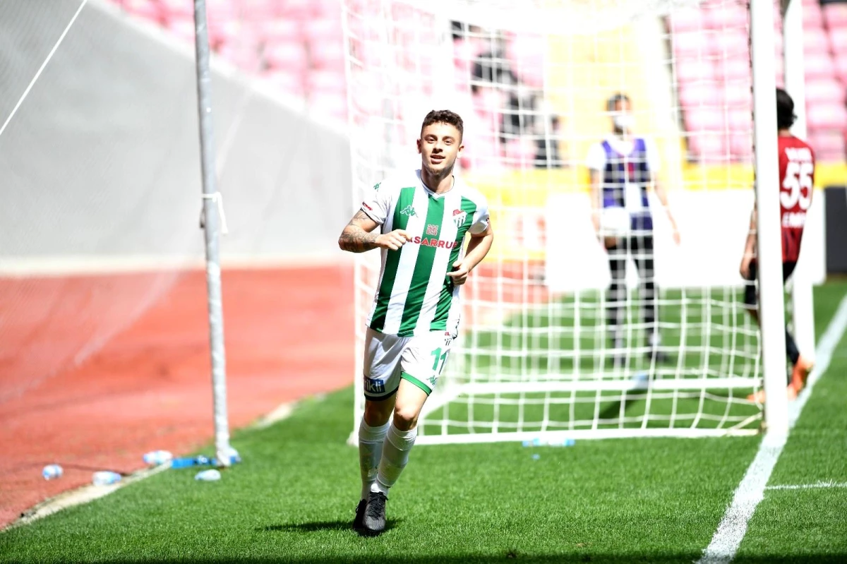 Bursaspor\'un genç futbolcusu Çağatay Yılmaz, Amed Sportif Faliyetler\'e kiralandı