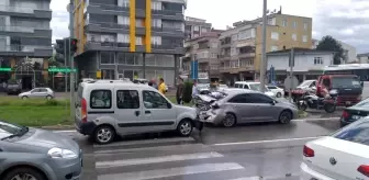 Çarşamba'da trafik ışıklarında kaza: 1 yaralı