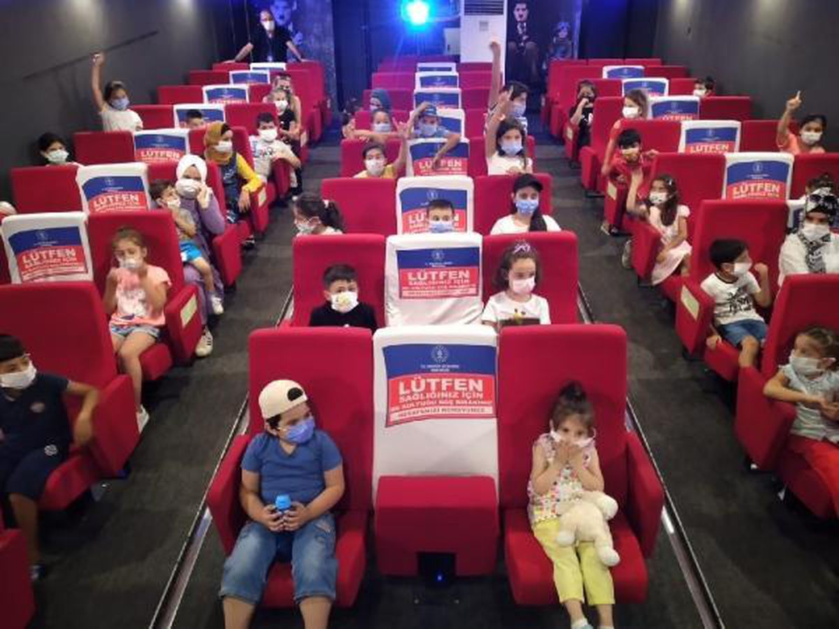 \'Gezen Sinema TIR\'ı Beyoğlu\'nda