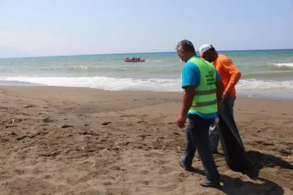 HATAY VALİSİ DOĞAN: HEM DENİZDEN HEM KARADAN MÜDAHALEMİZ SÜRÜYOR HATAY VALİSİ DOĞAN: HEM DENİZDEN HEM KARADAN MÜDAHALEMİZ SÜRÜYOR