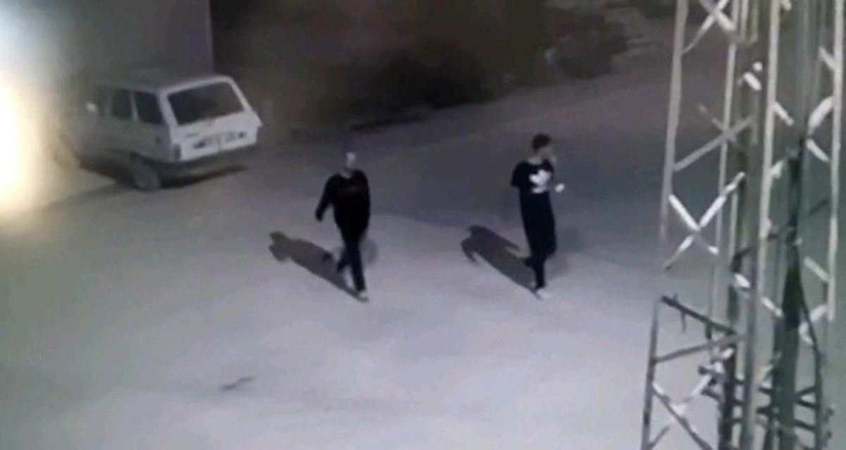 Hırsızlık şüphelileri güvenlik kamerasından tespit edildi