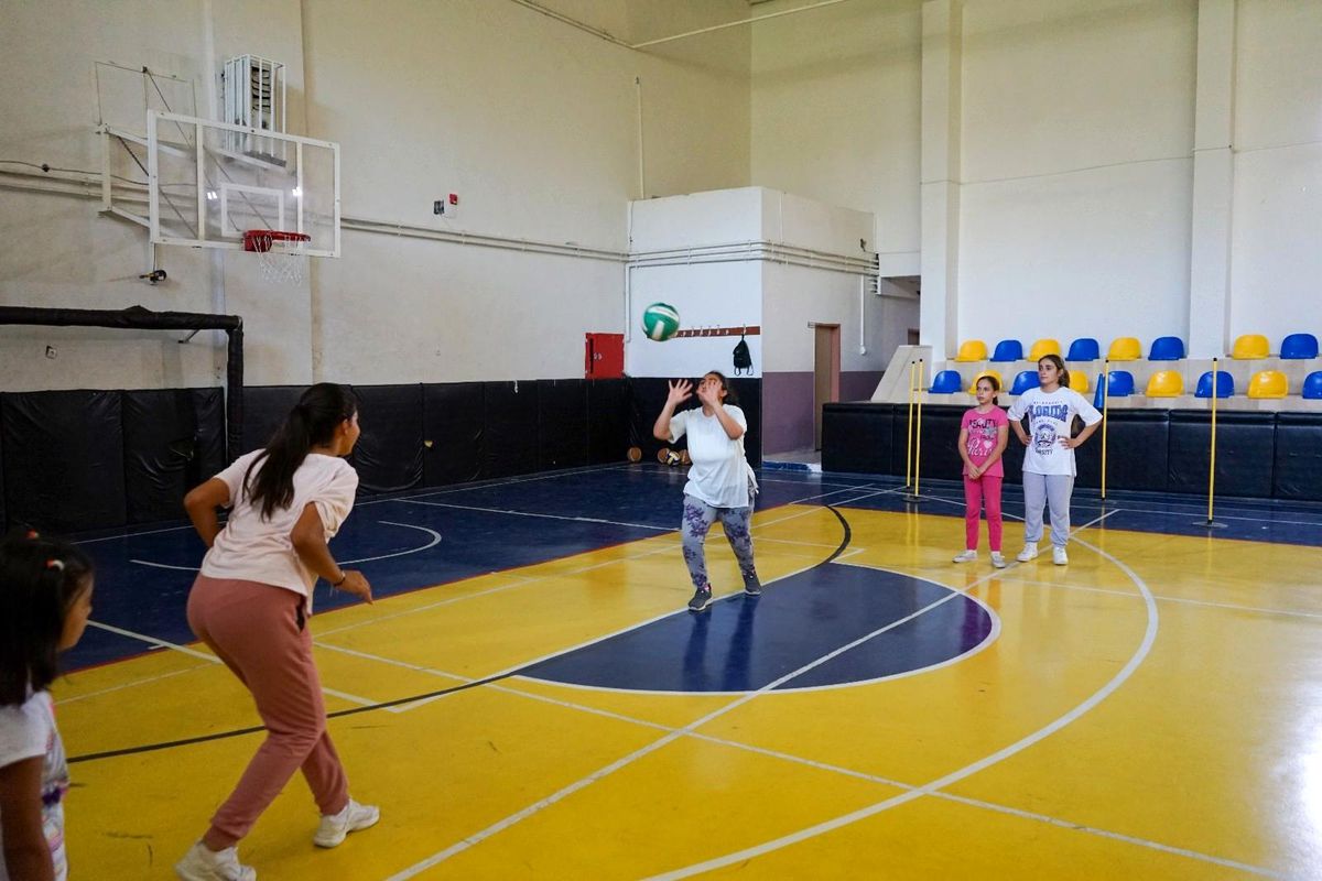 Son dakika! Karaköprü\'de çocuklar sporla tanışıyor