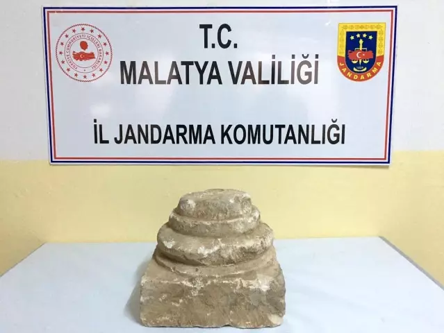 Malatya Da Roma Sutunu Ve Roma Donemine Ait Deri Kaplama Altin Yaldizli Kitap Ele Gecirildi Son Dakika