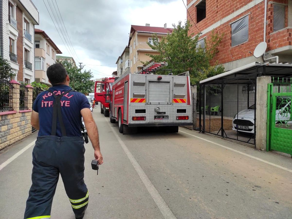 Ocakta unutulan yemek ekipleri harekete geçirdi