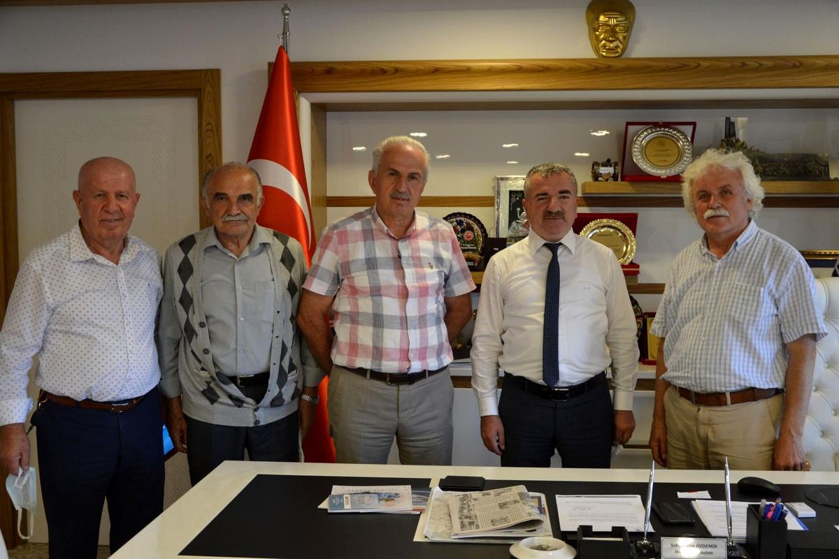 Özdemir: "Eğitime sunulan her katkı, geleceğe ışık tutup bizlere umut oluyor"