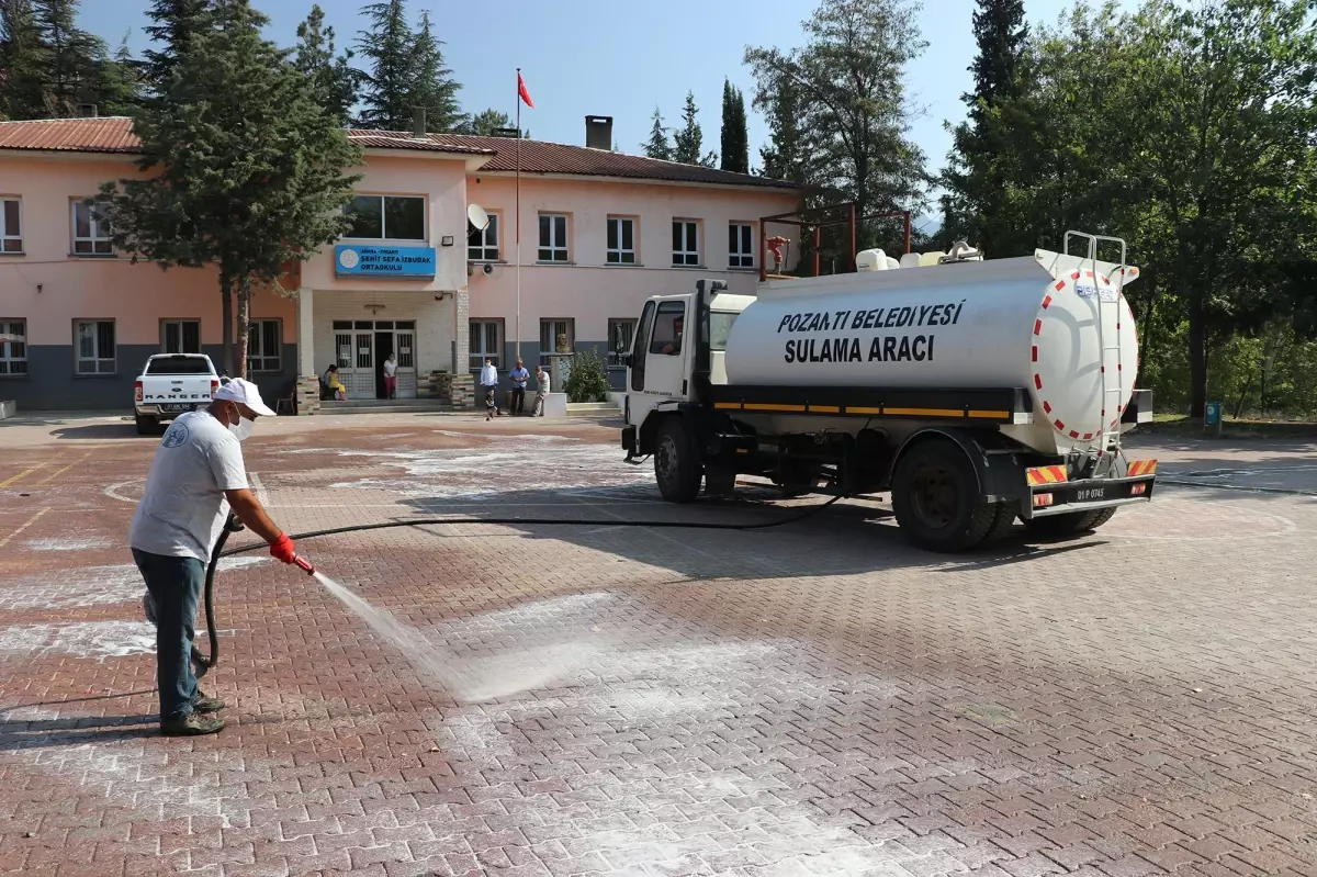 Pozantı Belediyesi okullarda temizlik ve dezenfekte çalışması yaptı