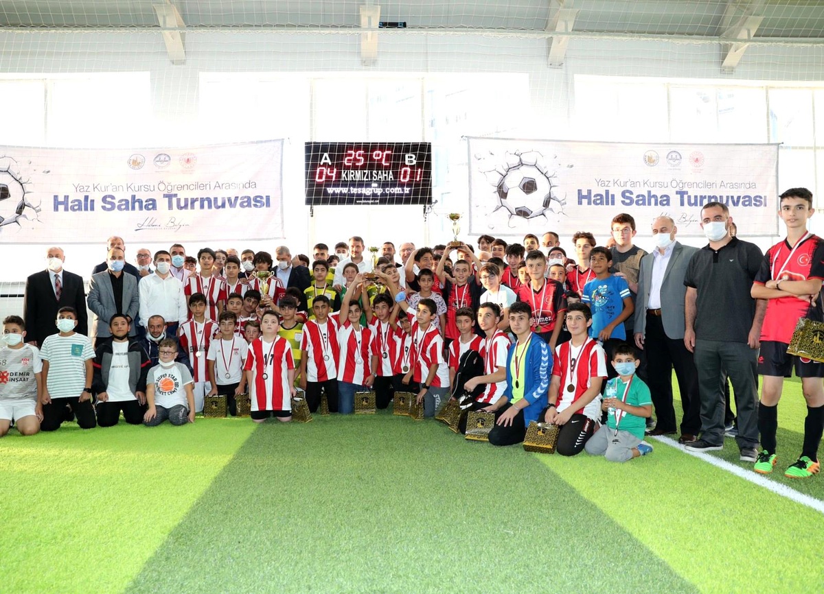 Sivas\'ta düzenlenen futbol turnuvasında şampiyon belli oldu