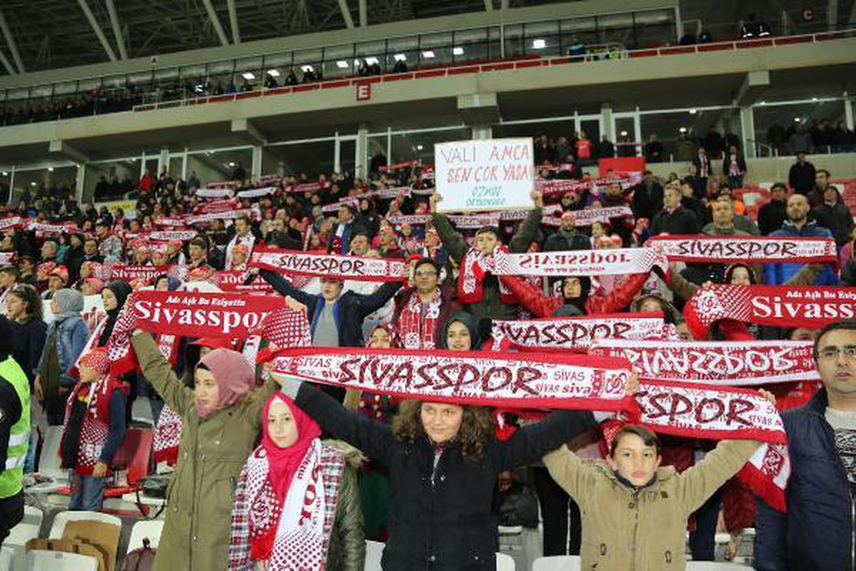 Sivas Valiliği\'nden TFF\'ye çocuk taraftar tepkisi