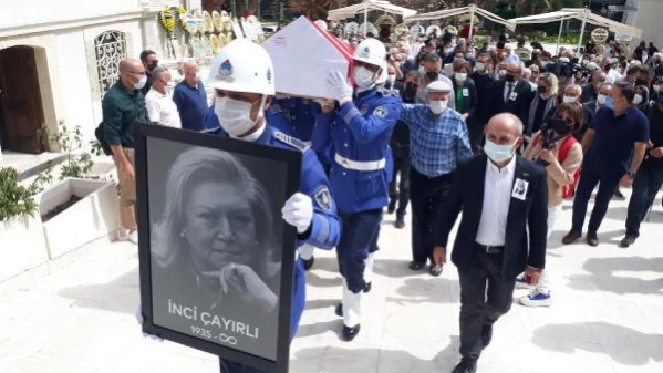 Son dakika: Türk Sanat Müziği Sanatçısı İnci Çayırlı yaşamını yitirdi