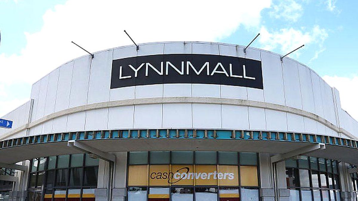Yeni Zelanda\'da süpermarkette bıçaklı saldırı: En az 6 kişi yaralandı, polis saldırganı öldürdü