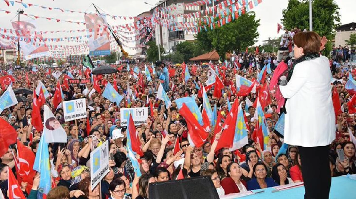 Anketlerin yükselen partisi İYİ Parti\'de peş peşe istifalar! 45 kişi daha rozetini çıkardı