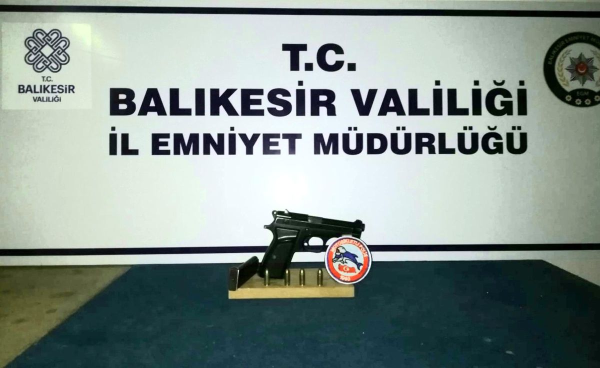 Son dakika haber! Balıkesir\'de polis 32 şahsı gözaltına aldı