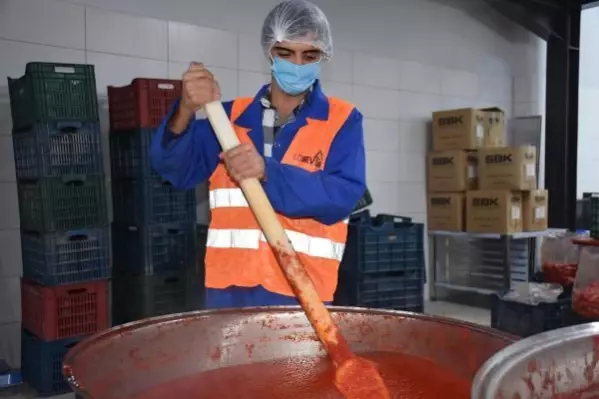 İzmir'de üretilen salçanın geliri lösemili çocuklara umut olacak