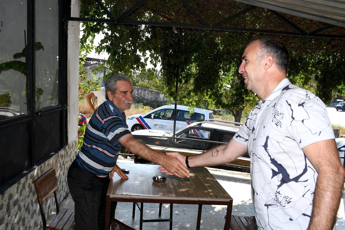 Kuşadası Belediyesi Yeniköy Mahallesi\'nde vatandaşlarla buluştu