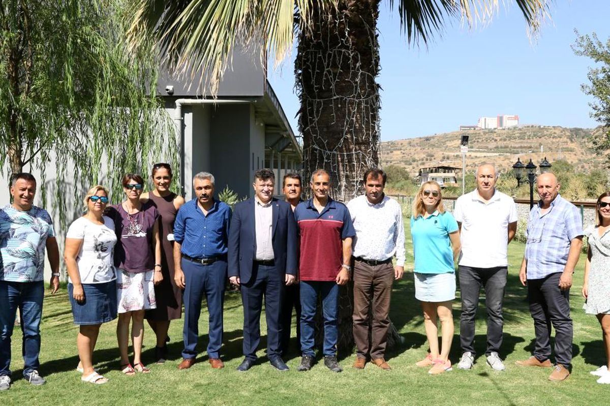Müdür Fillikçioğlu, hakem ve gözlemciler ile bir araya geldi